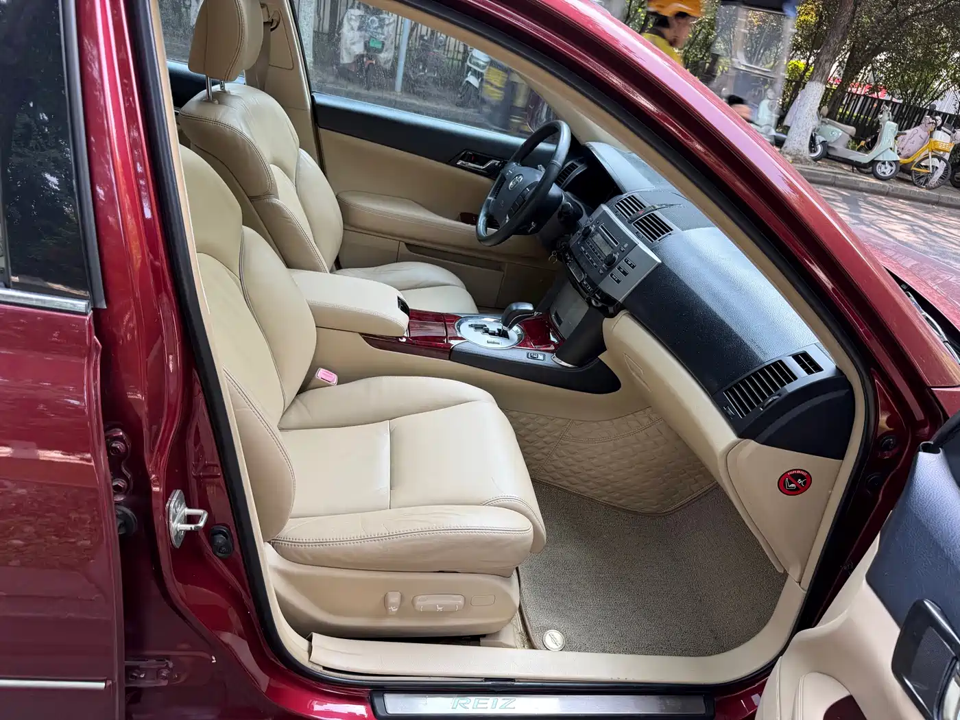 Toyota Reiz 2007 2.5S Leather Sunroof Edition фото 14