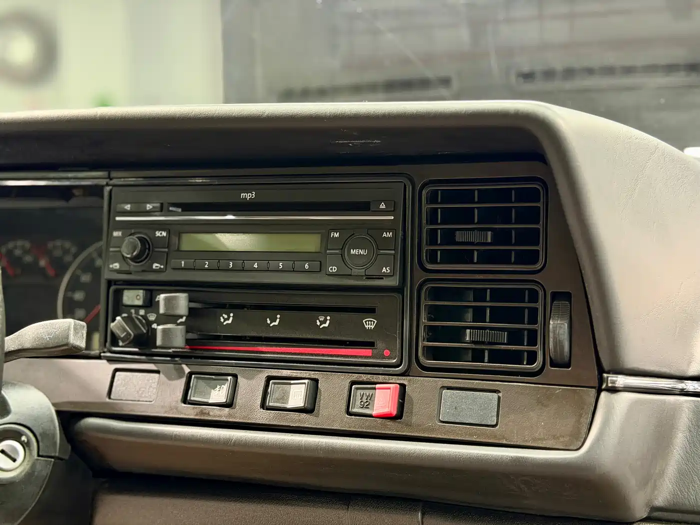 Volkswagen Santana Classic фото 17