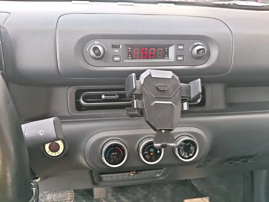 Wuling Motors Wuling Zhiguang NEV 2025 2025 Model 305km Base Version