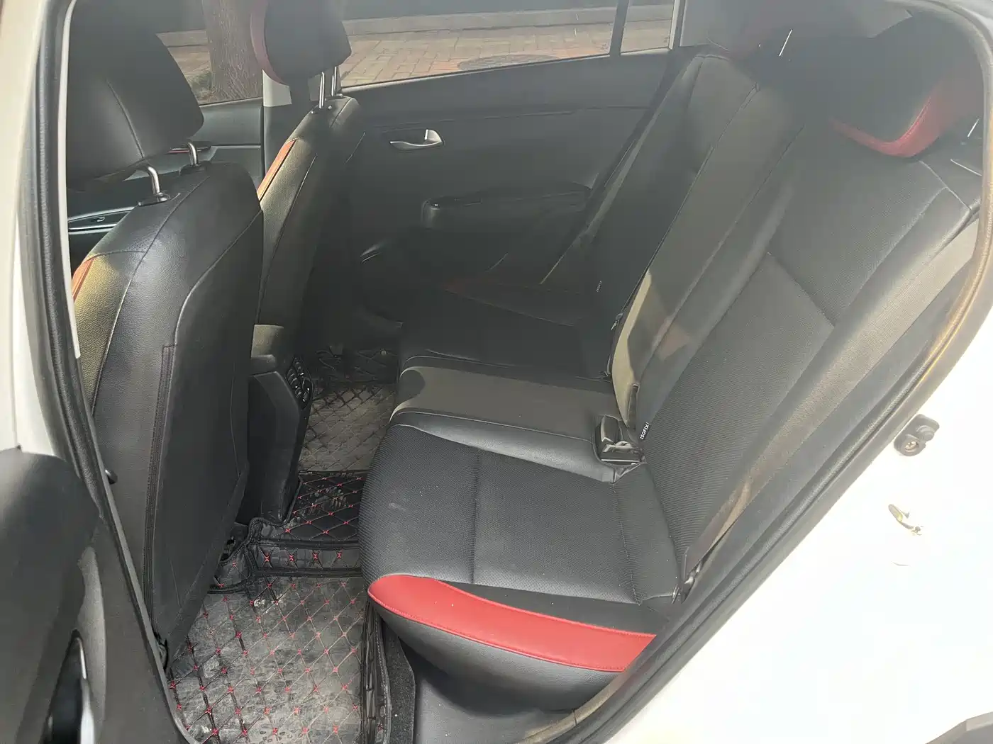 Kia KX CROSS 2017 1.4L AT GLS фото 9