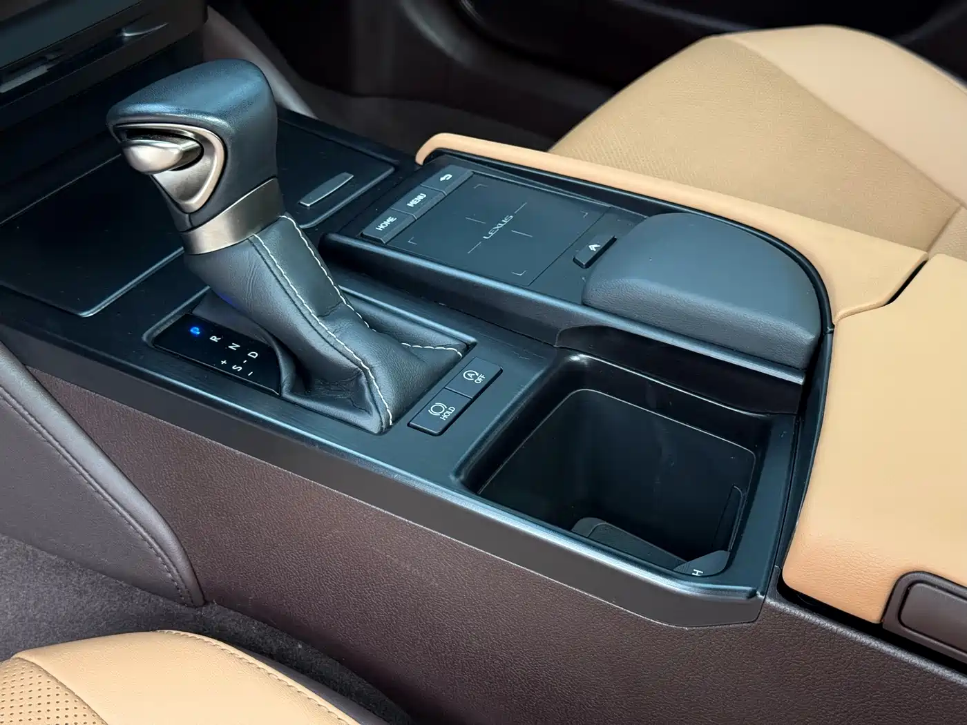 Lexus ES 2020 Model 260 Excellence Edition фото 13