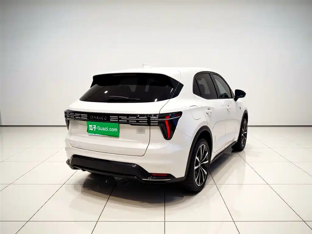 Lynk & Co 01 2023 2.0TD 2WD Pro фото 5