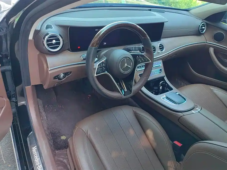 Mercedes-Benz E-Class 2021 E 300 L Fashion фото 12