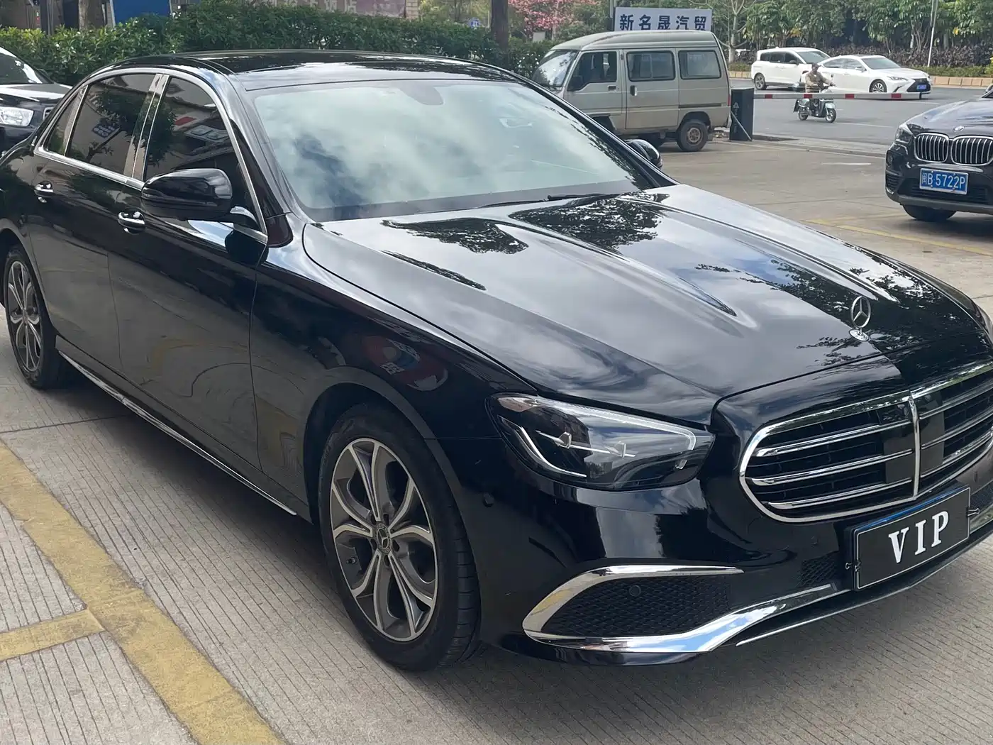  E CLASS
