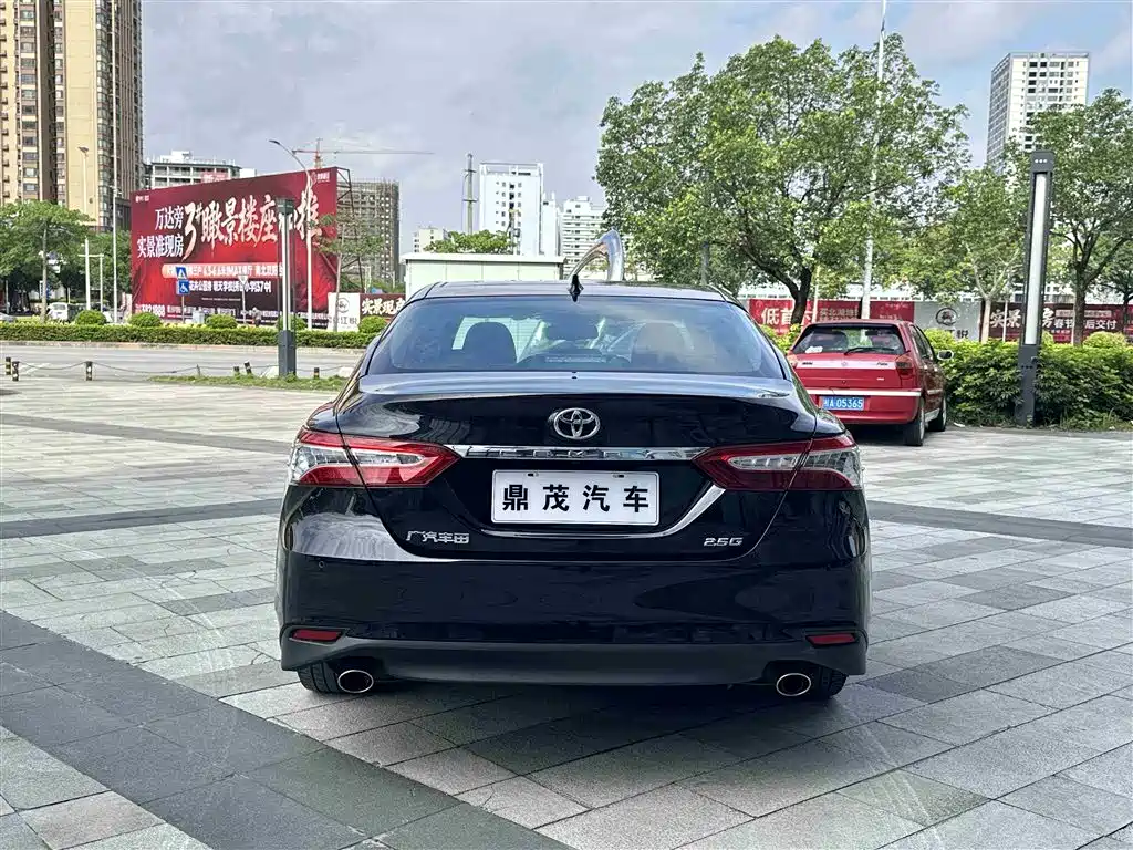 Toyota Camry 2021 2.5G Luxury Edition фото 4