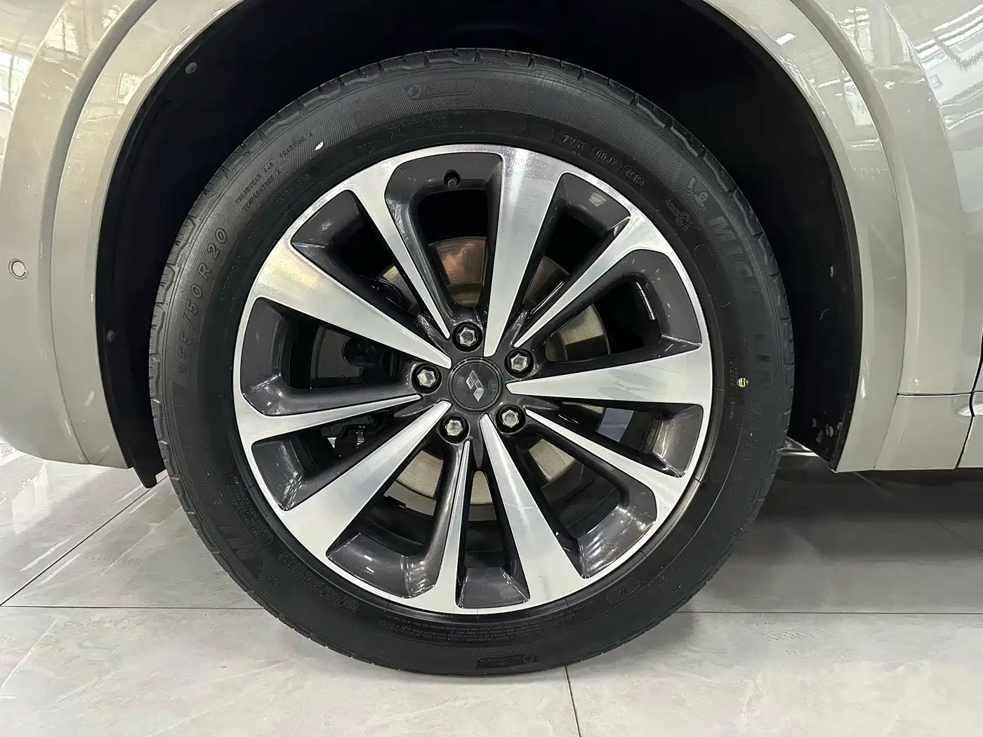 Li Auto Li ONE 2020 2020 Extended Range 6-seater