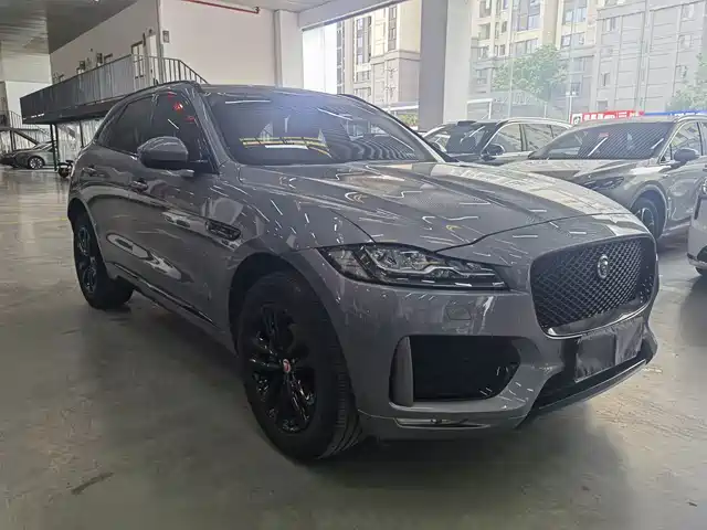 Jaguar F-PACE 2020 2.0T R-Dynamic SE — фото 3