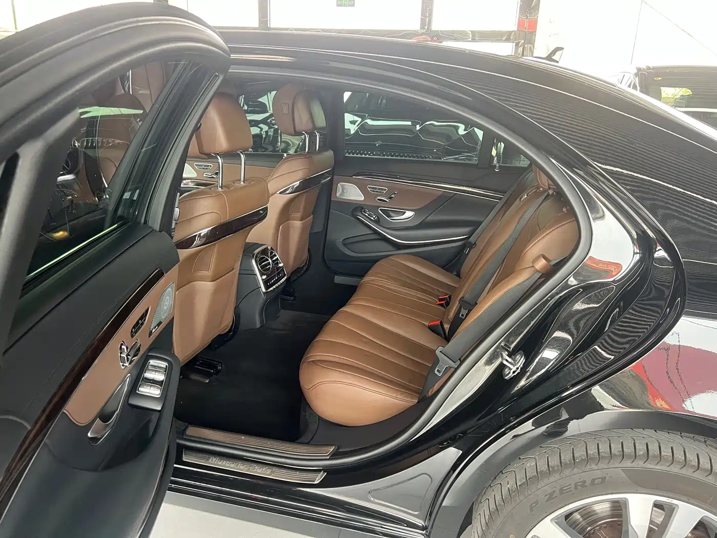 Mercedes-Benz S-Class 2020 S 350 L Premium Edition Collector's Version фото 11