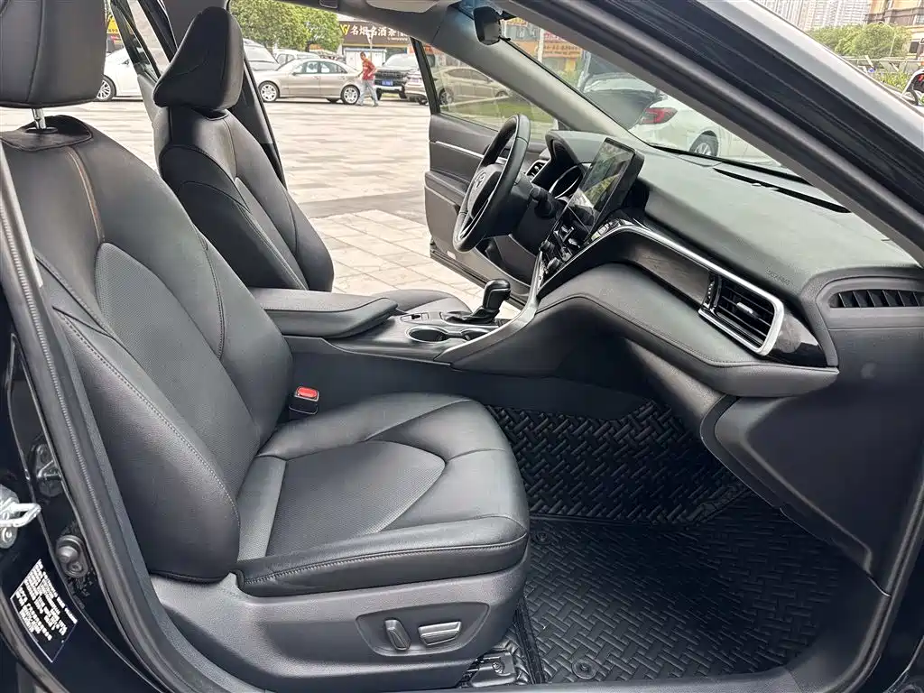 Toyota Camry 2021 2.0G Luxury Edition фото 11