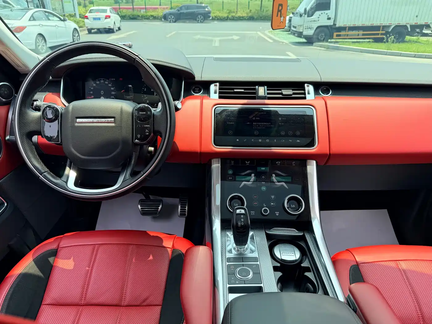 Land Rover Range Rover Sport 2022 3.0 L6 Gloss Black Edition фото 13