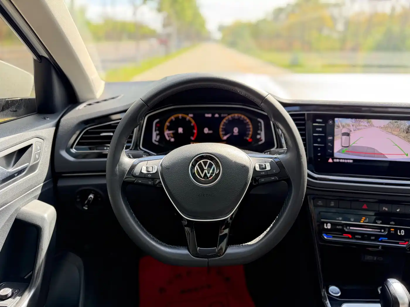 Volkswagen T-ROC 2022 280TSI DSG 2WD Comfort PLUS фото 12
