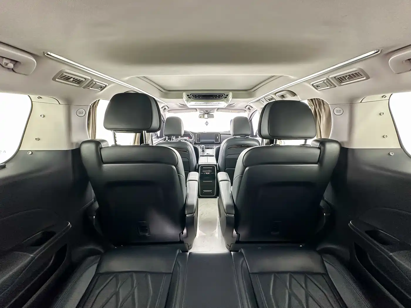GAC Trumpchi Trumpchi M8 2021 Leading Show Series 390T Prestige Edition фото 16