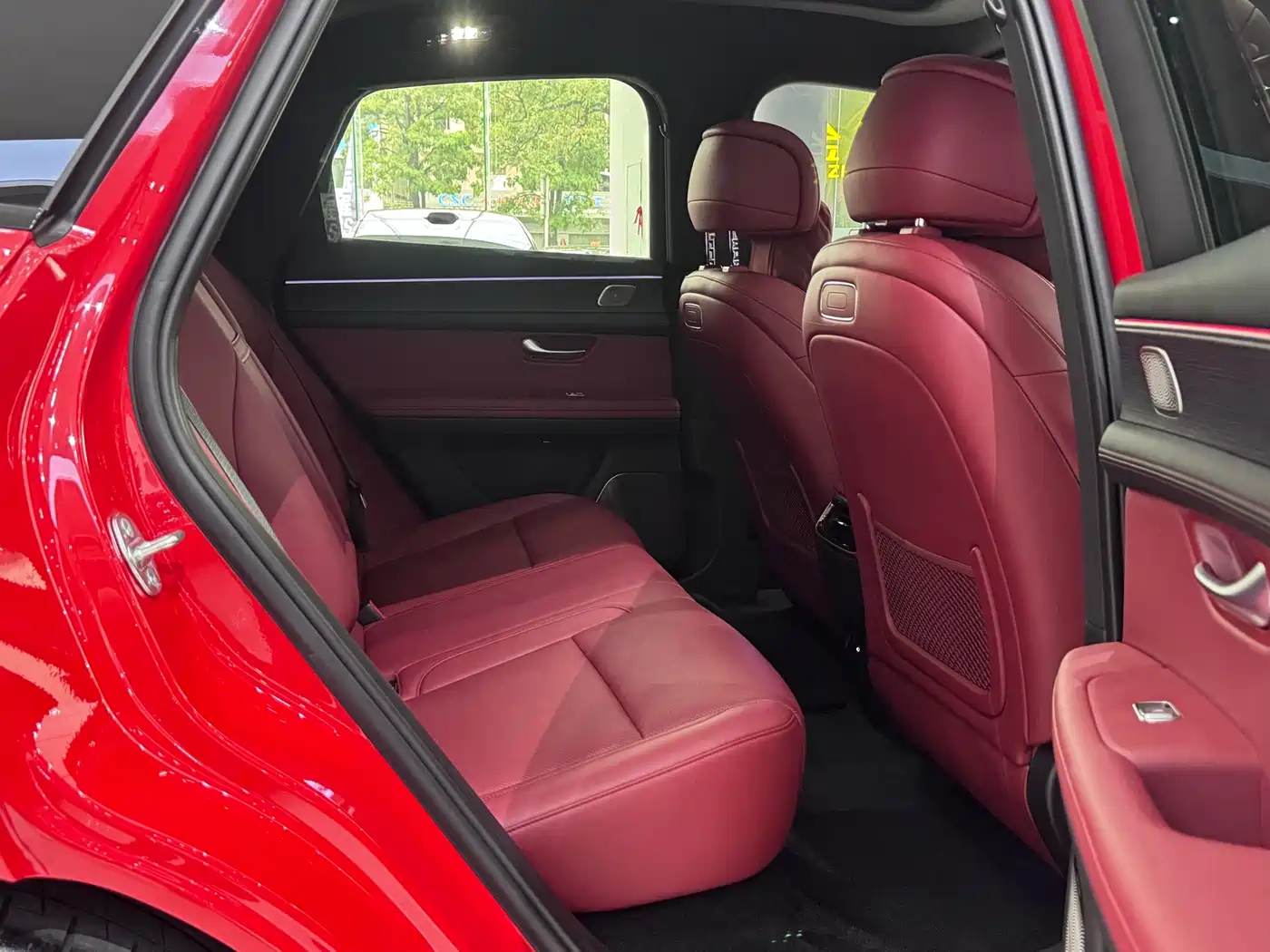 AITO Wenjie AITO M5 2025 Extended Range Ultra AWD фото 14