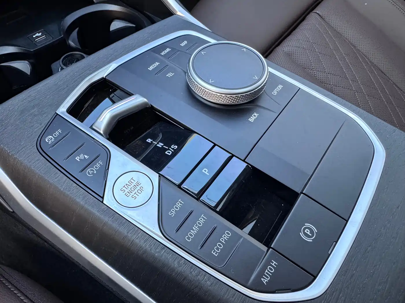 BMW 3 Series 2024 325i M Sport Package фото 13