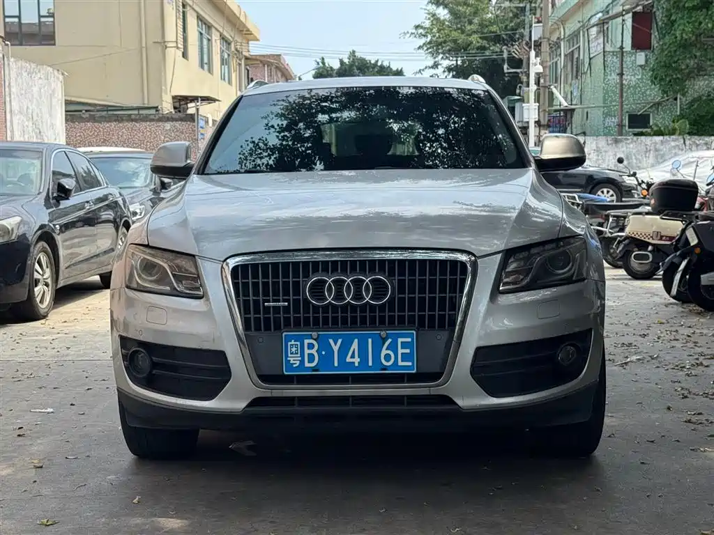 Audi Q5 2011 2.0TFSI Dynamic фото 2