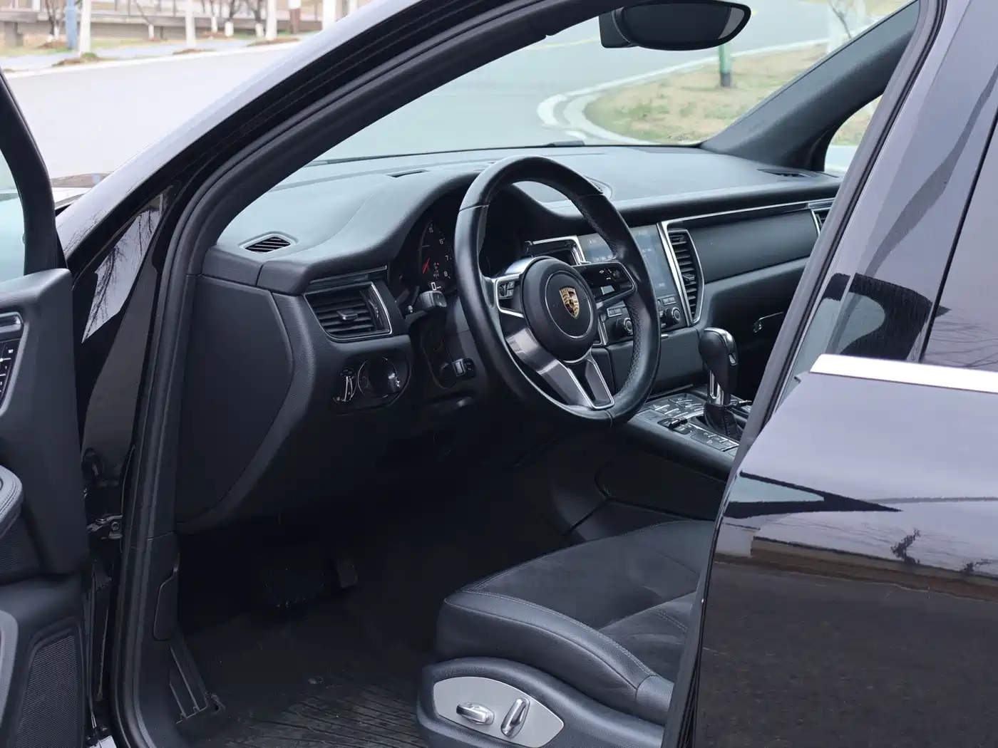 Porsche Macan 2017 Macan 2.0T фото 19