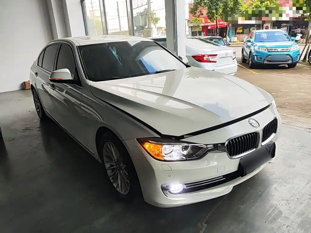 Фото 4 - BMW 3 Series