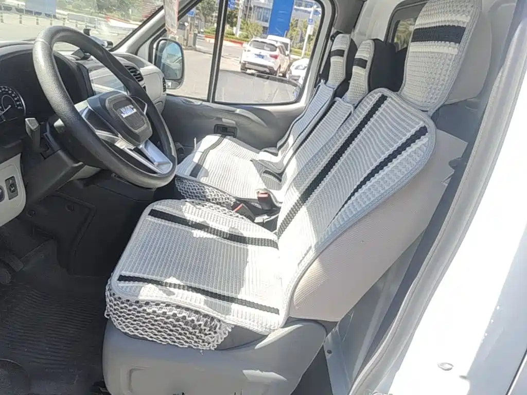 Jiangling Tesun 2021 2021 2.8T Space King Regular Short Wheelbase Medium-high Roof 3-seater Diesel China VI JX493