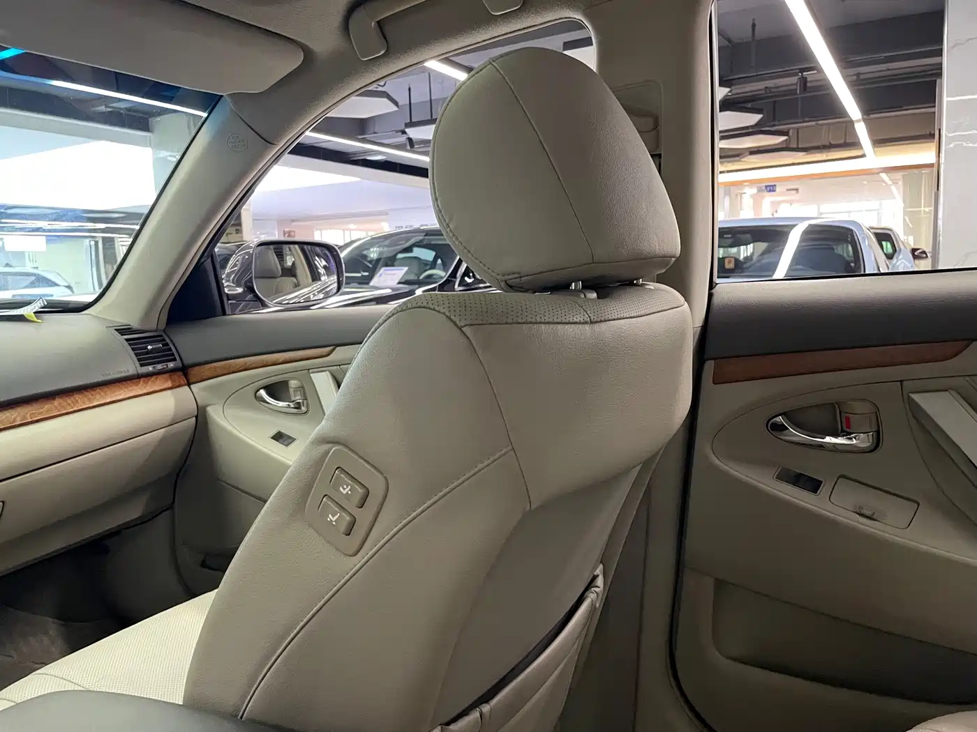 Toyota Camry 2009 Model 240G Luxury Edition фото 33