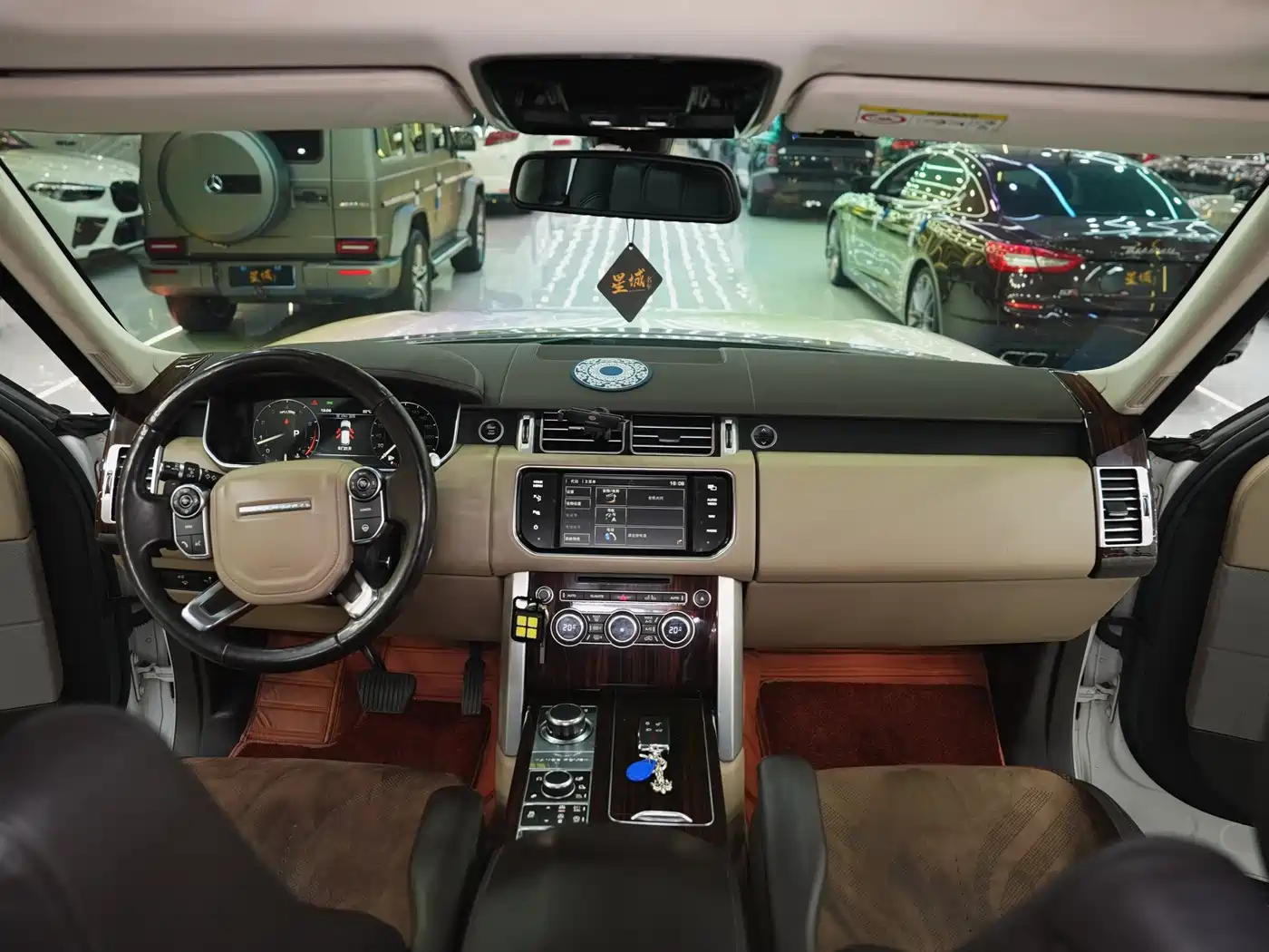 Land Rover Range Rover 2015 3.0 SC V6 Vogue фото 10