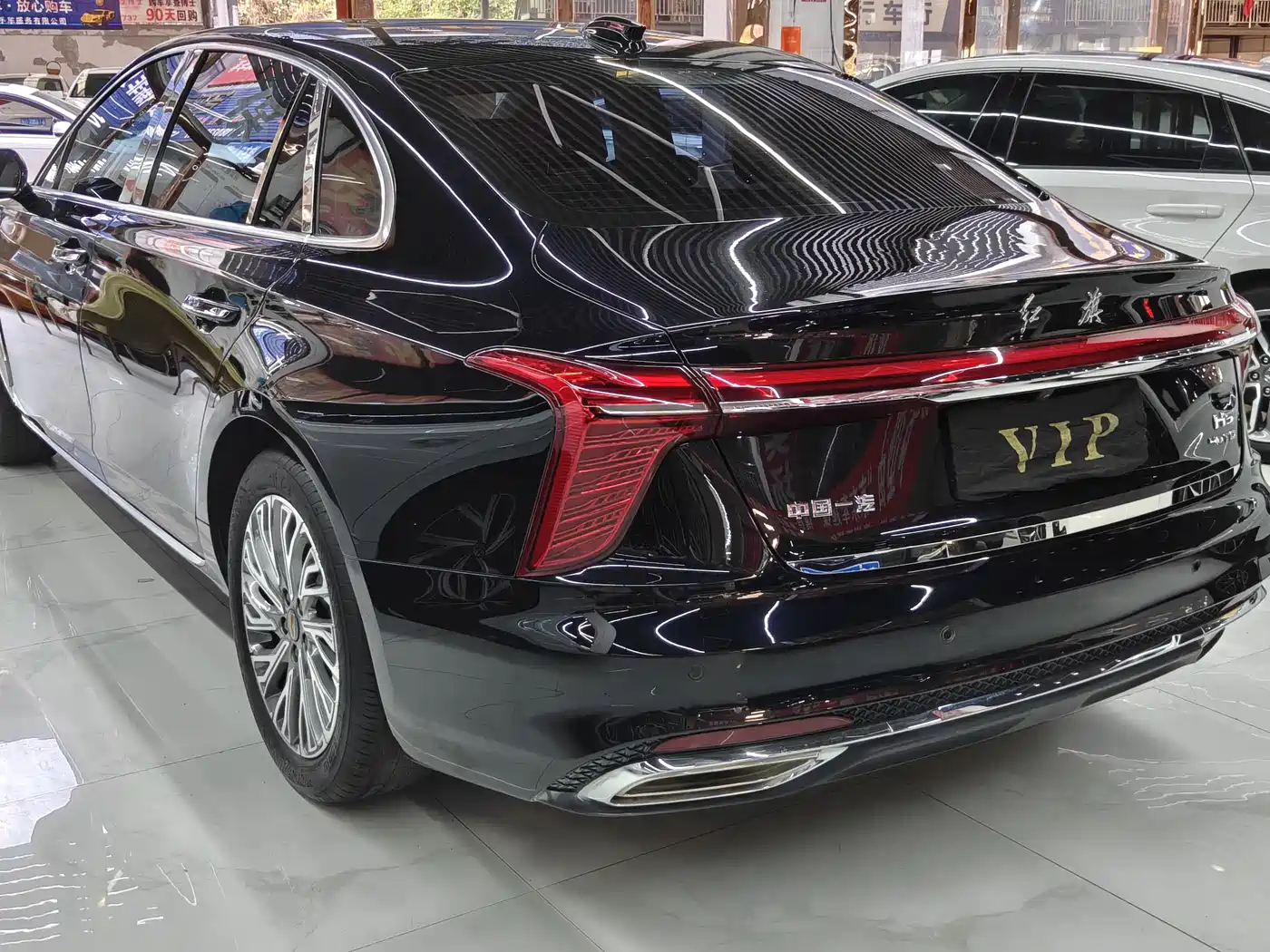 Hongqi H5 2023 2.0T Auto Smart Connect Flag Enjoy фото 4