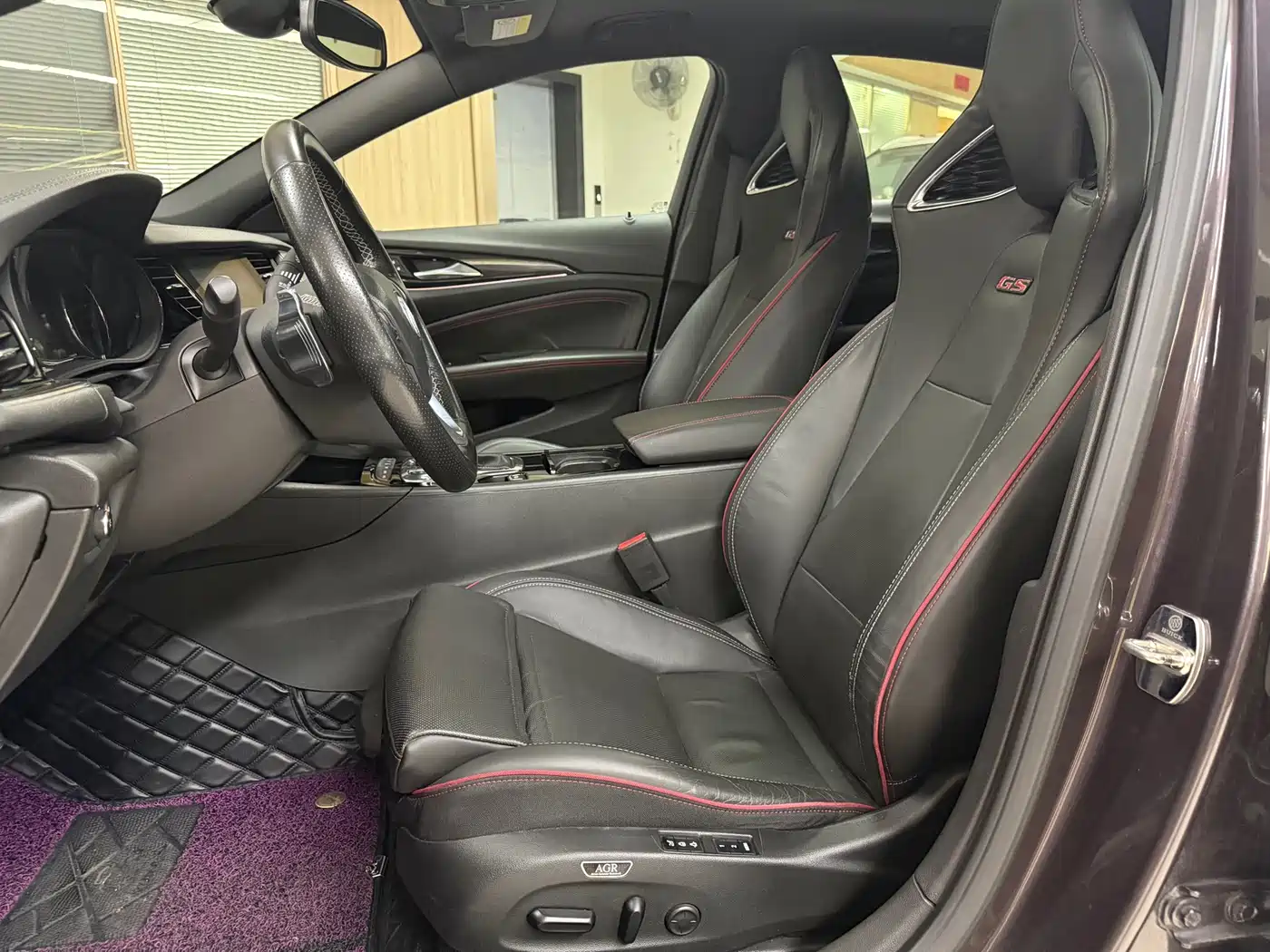 Buick Regal 2017 GS 28T Luxury Type фото 5