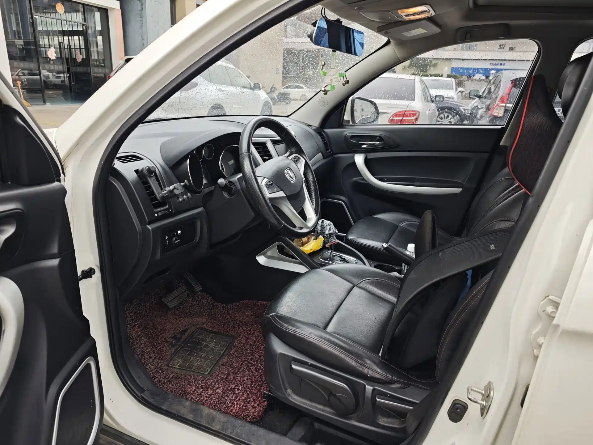 Photo 2 - Changan CS35