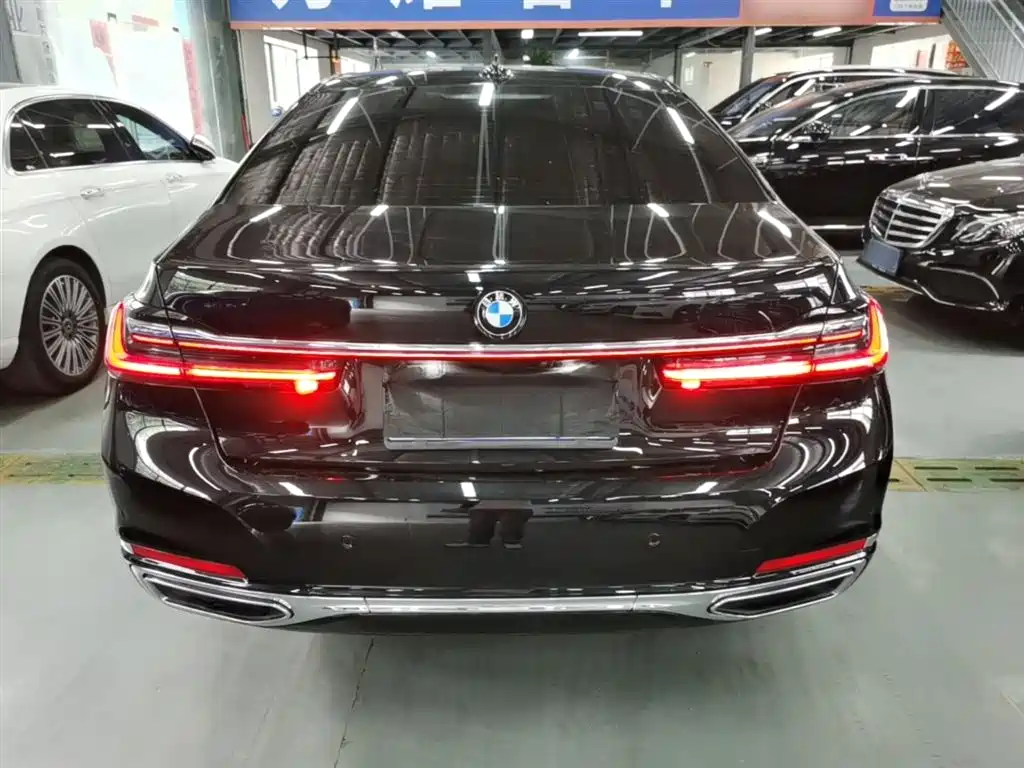 BMW 7 Series 2019 Facelift 740Li Leading Luxury Package фото 6