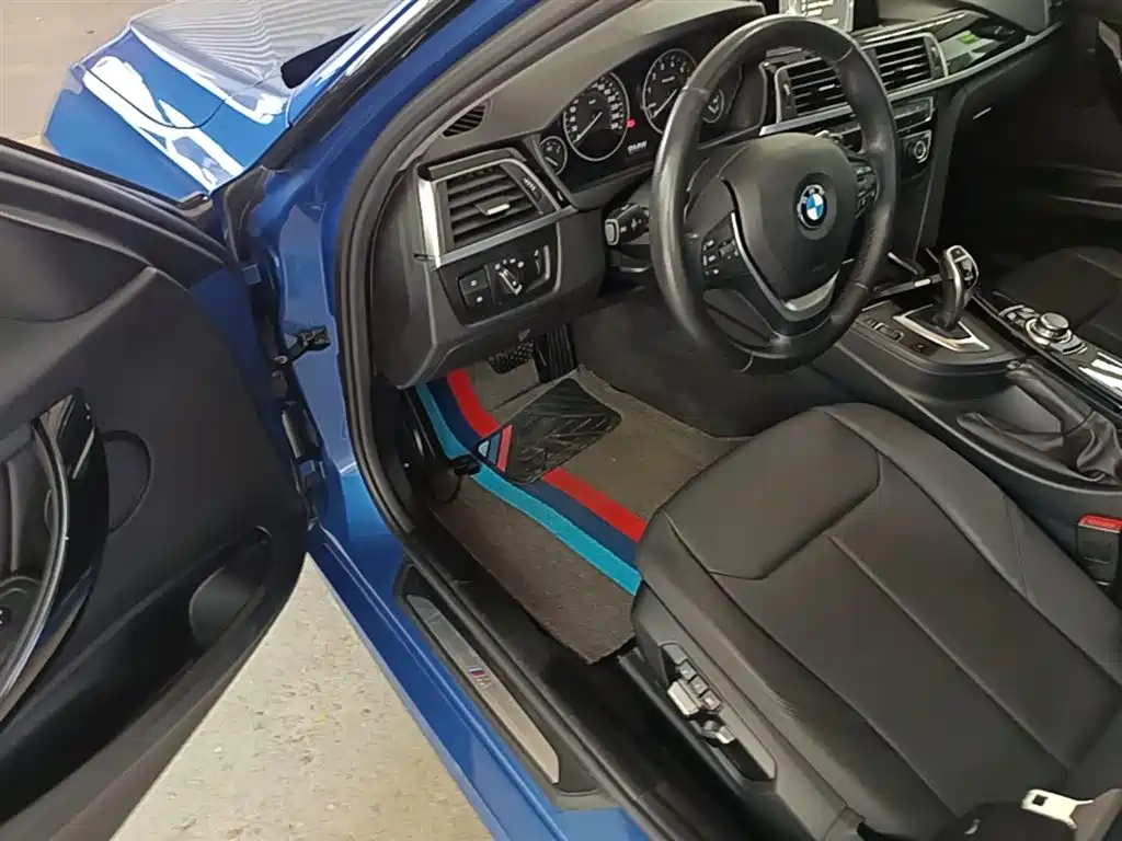 BMW 3 Series 2017 320Li M Sport фото 16