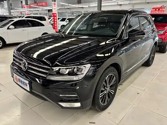 Volkswagen Tiguan L 330TSI, Автомат, моноприводный, Комфорт
