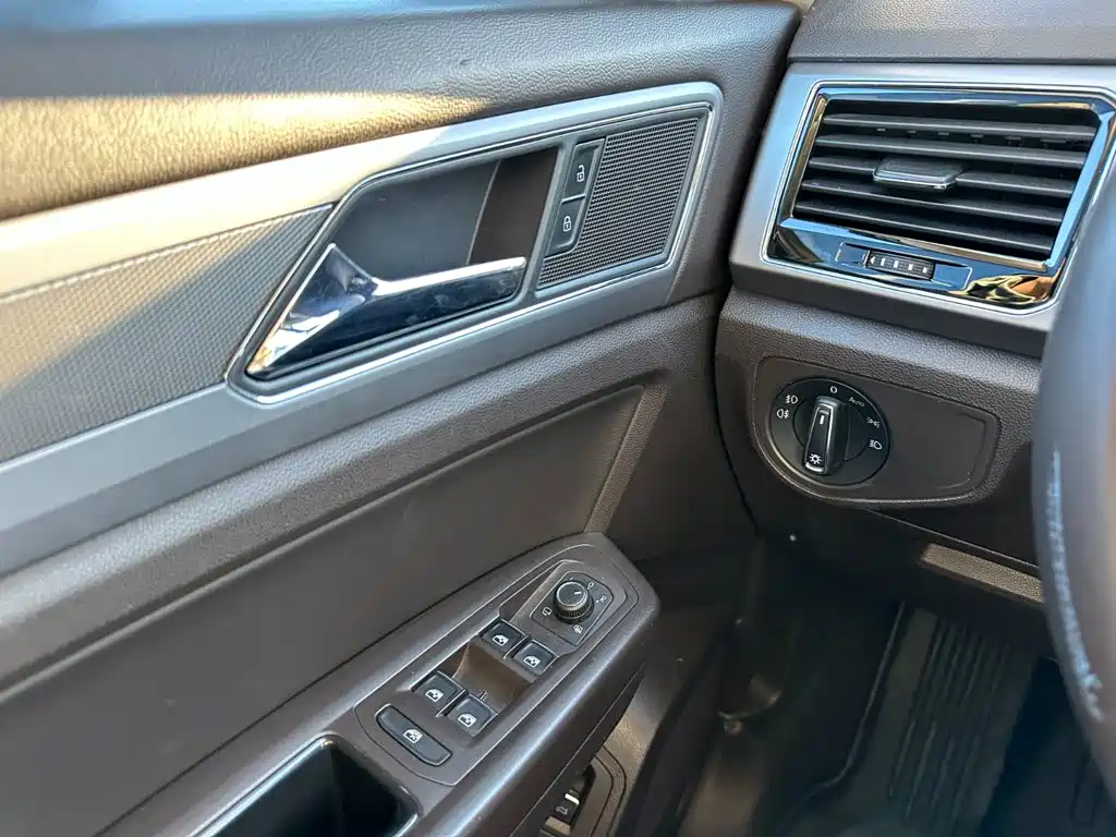 صورة 24 - Volkswagen Teramont