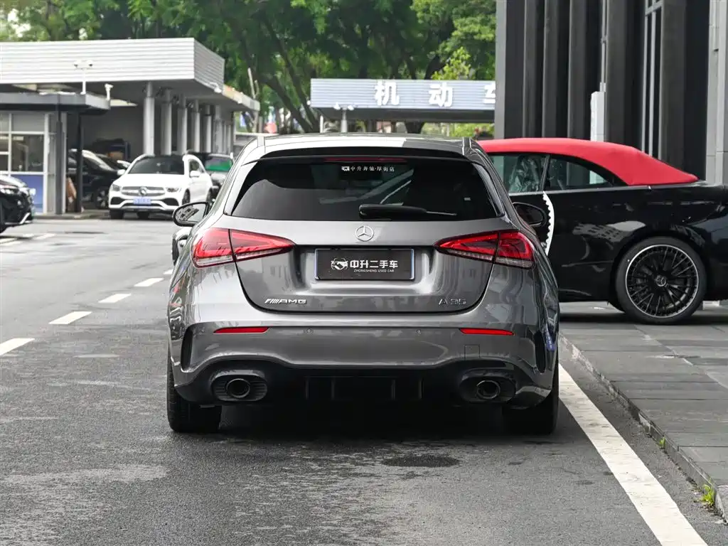 Mercedes-Benz A-Class AMG 2023 Model Year AMG A 35 L 4MATIC фото 6