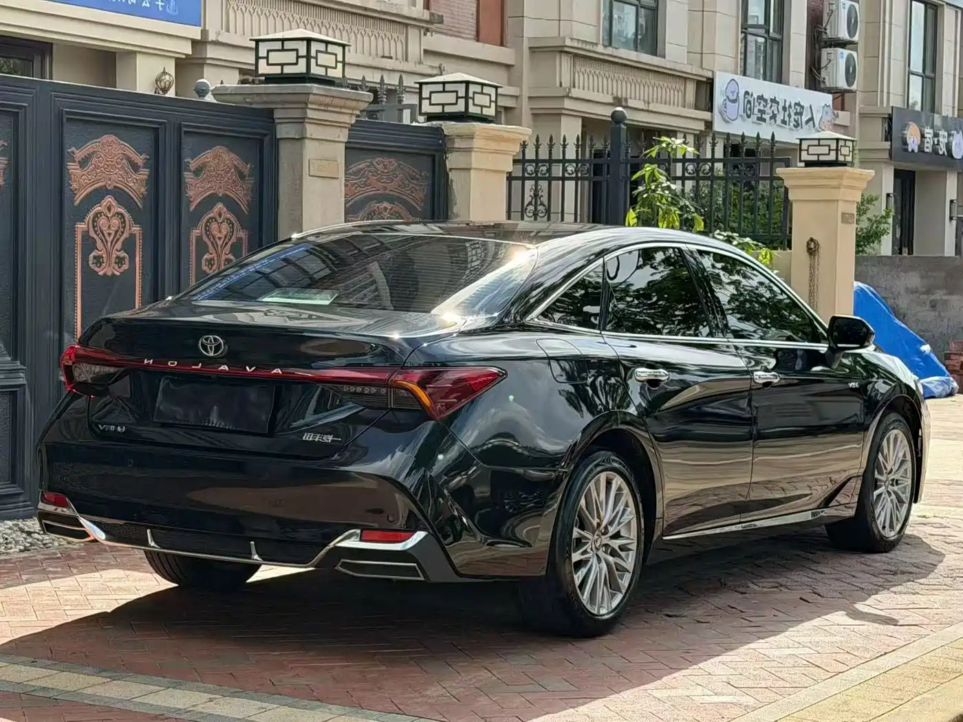 Toyota Avalon 2024 Hybrid 2.0L Luxury Edition фото 7