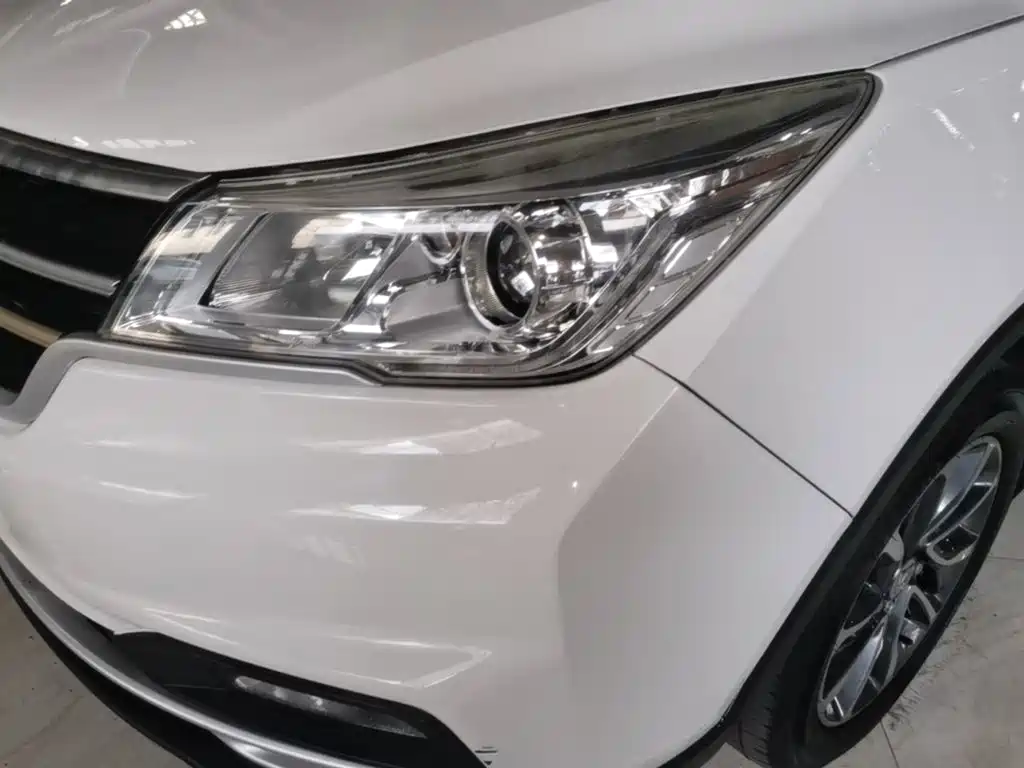 Baojun 730 2019 2019 1.5T CVT Fashion Edition 7-Seater China VI