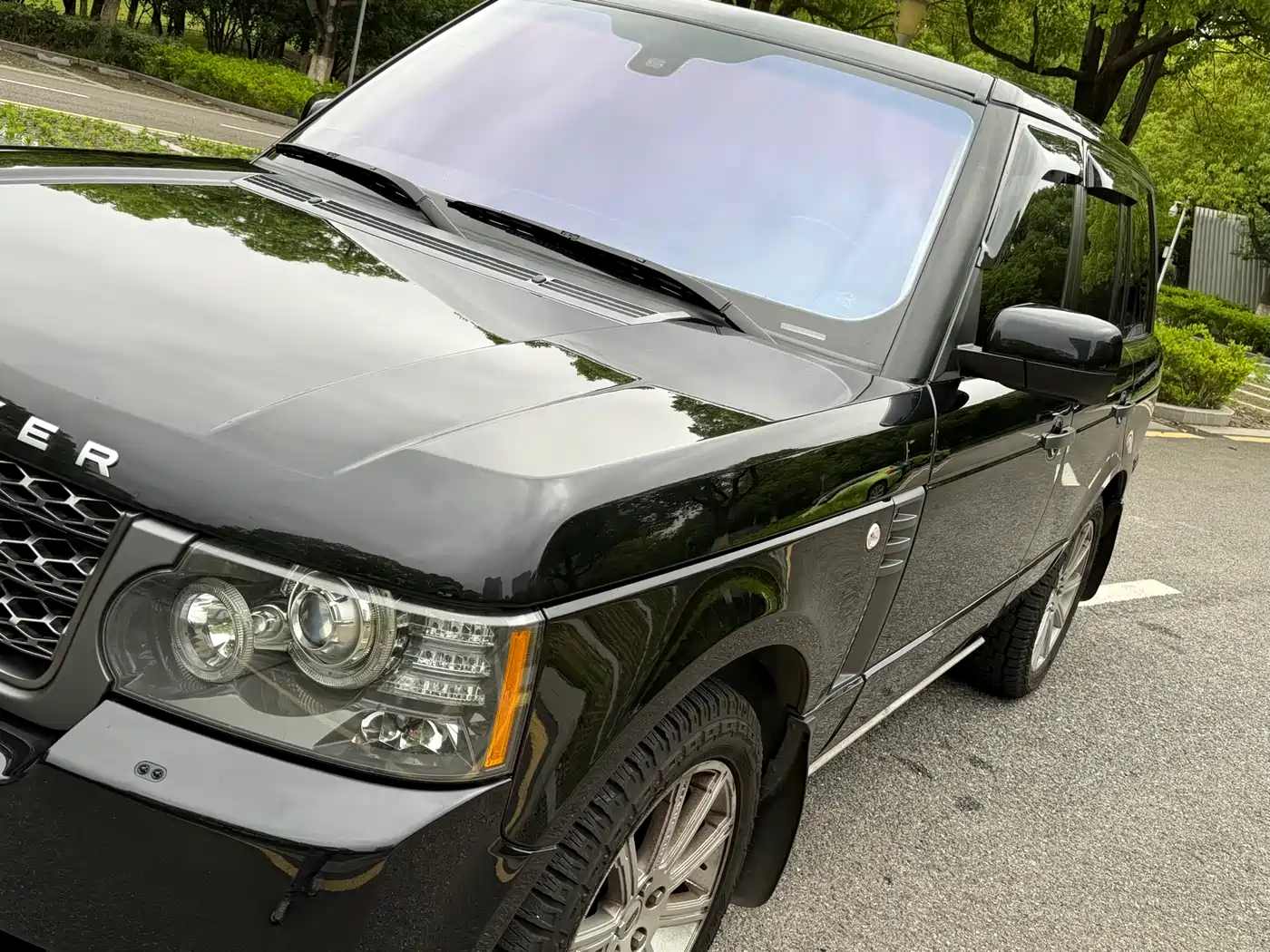 Land Rover Range Rover 2011 5.0 NA V8 HSE фото 17