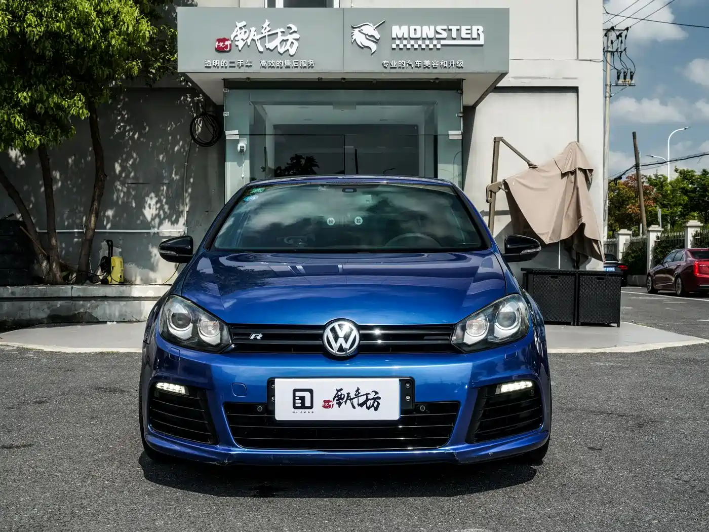Volkswagen Golf (Import) 2011 2.0TSI R фото 3
