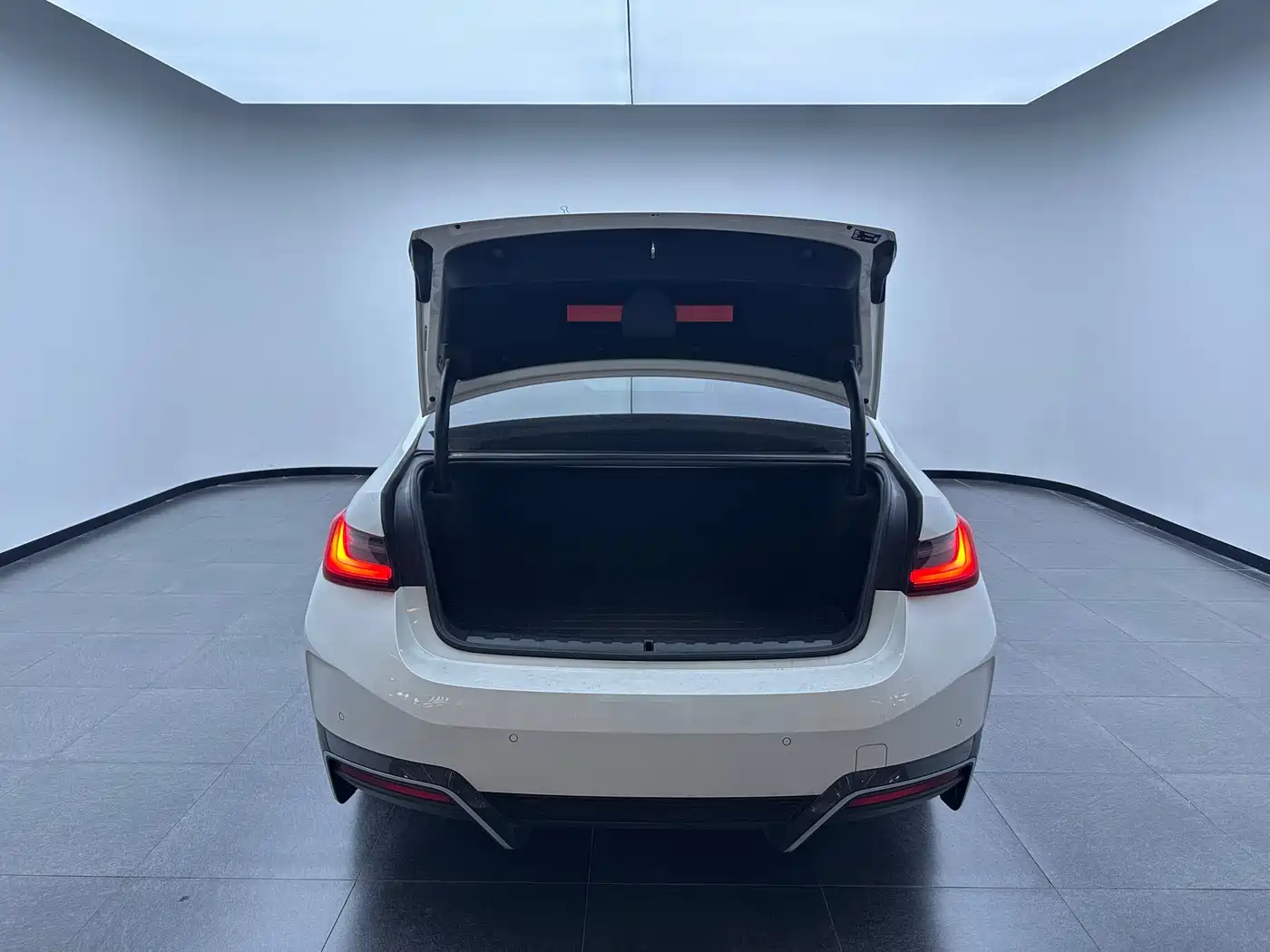 BMW i3 2022 eDrive 35 L фото 10