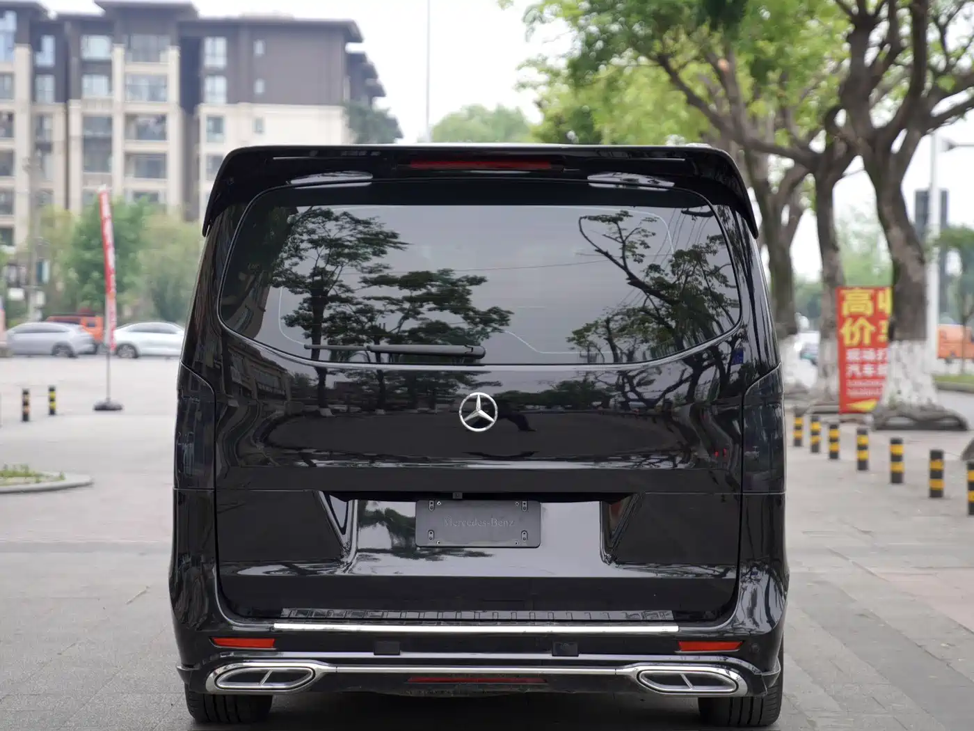 Mercedes-Benz Vito 2023 2.0T Elite 7-Seater фото 21