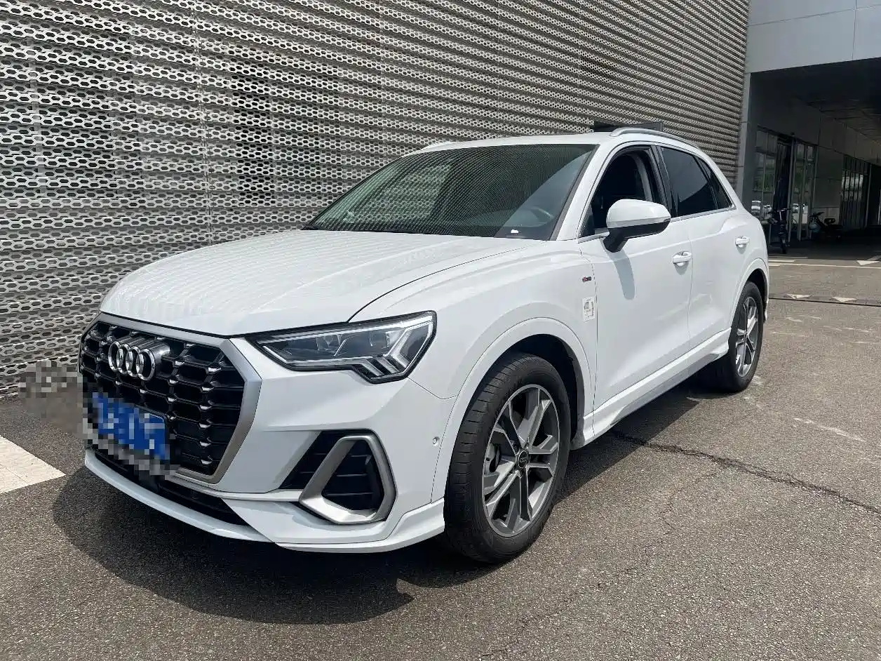Audi Q3 2022 40 TFSI Fashion Dynamic
