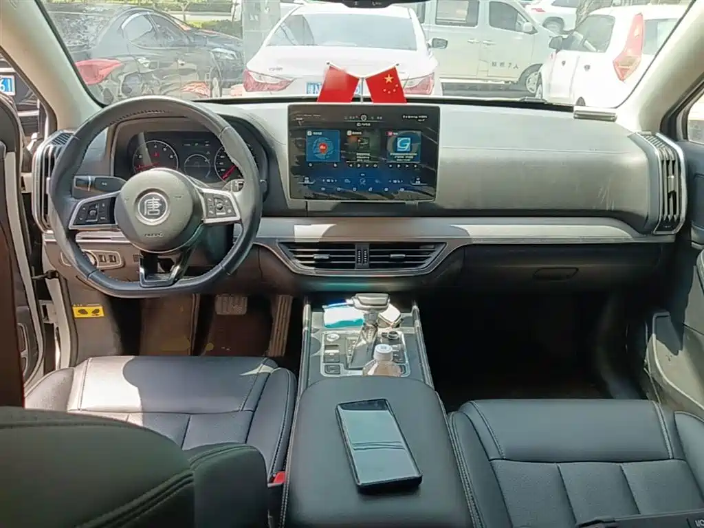BYD Tang 2018 2.0T Automatic Smart Connection Noble Edition 7-Seater China V фото 10