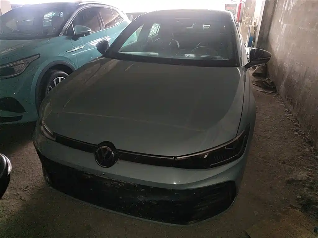 Volkswagen Passat 2025 Model Pro 380TSI Starlight Dragon Premium Edition фото 3