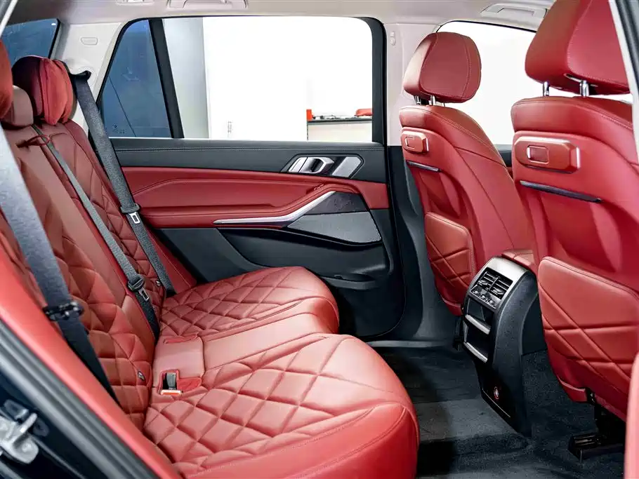 BMW X5 2023 xDrive 30Li Premium M Sport Package фото 22