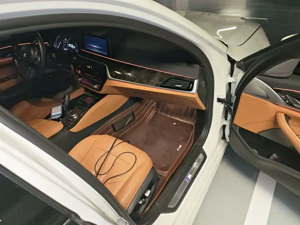 BMW 5 Series 2018 Facelift 530Li Exclusive M Sport Package фото 21