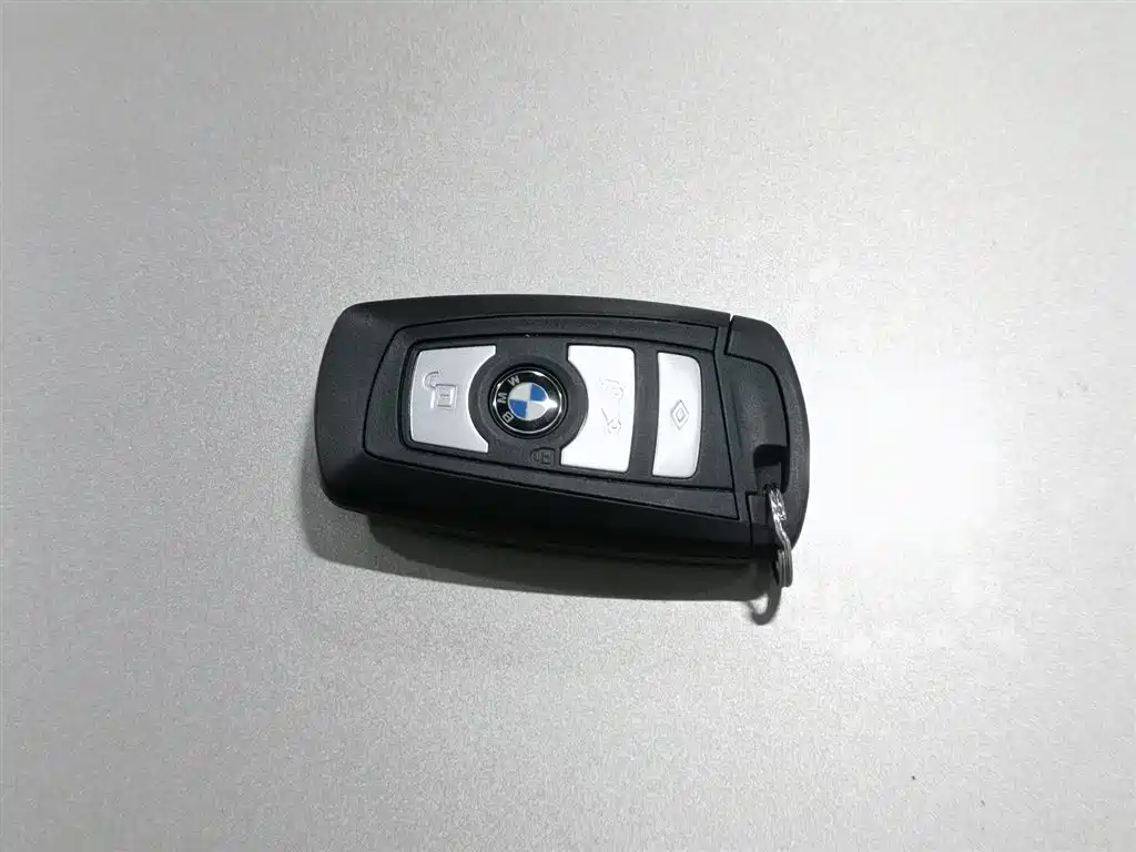 BMW 5 Series 2013 535Li Leadership фото 19
