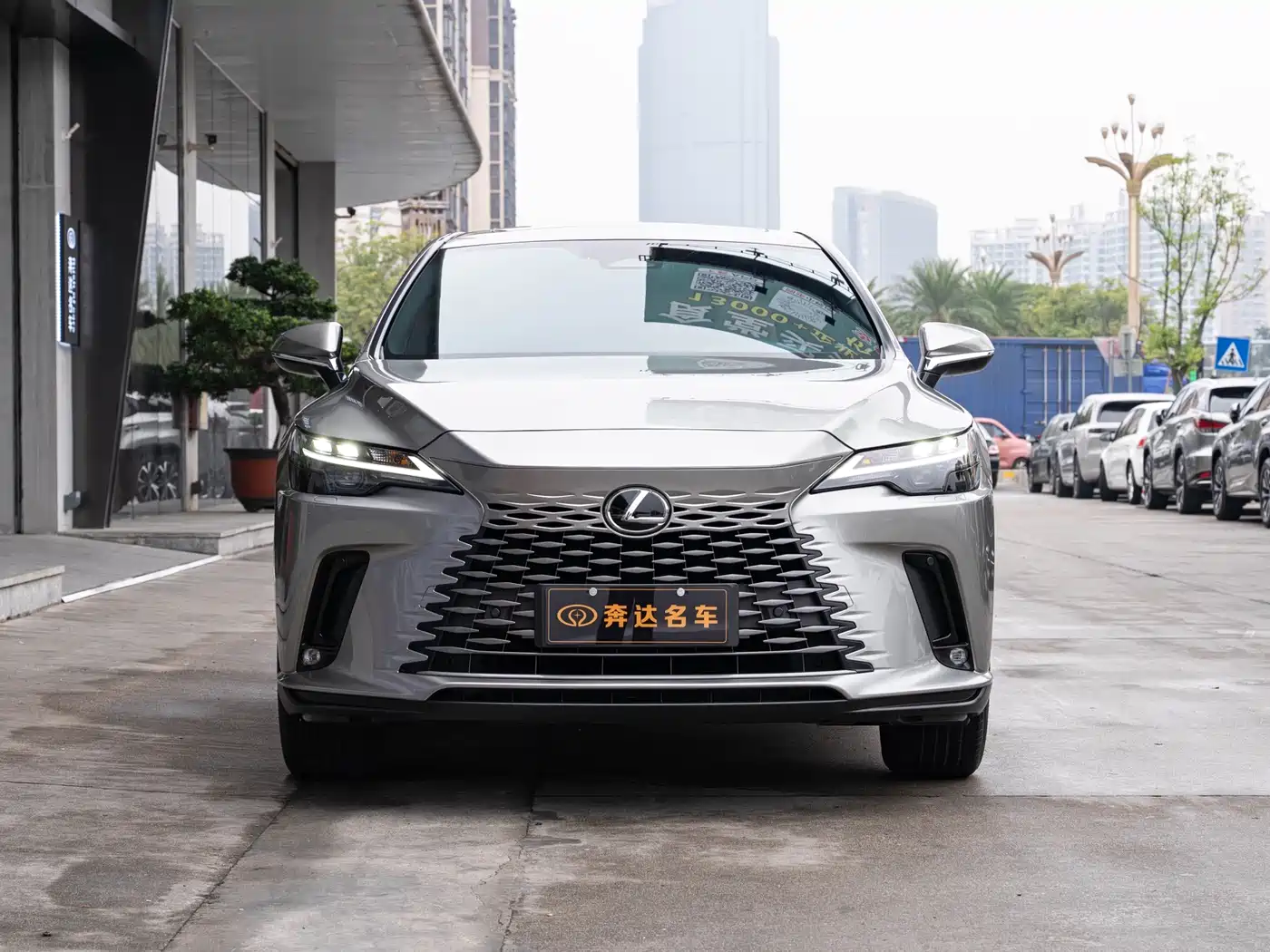 Lexus RX 2025 300 4WD Premium Edition фото 2