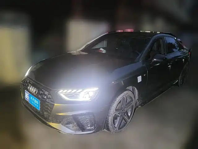Audi A4L 2024 40 TFSI Luxury Dynamic — фото 1
