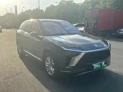 NIO ES8