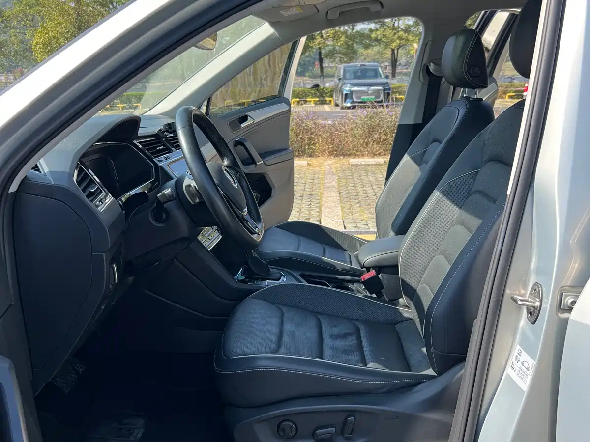 Volkswagen Tiguan L PHEV 2021 430PHEV Plug-in Hybrid Flagship фото 8