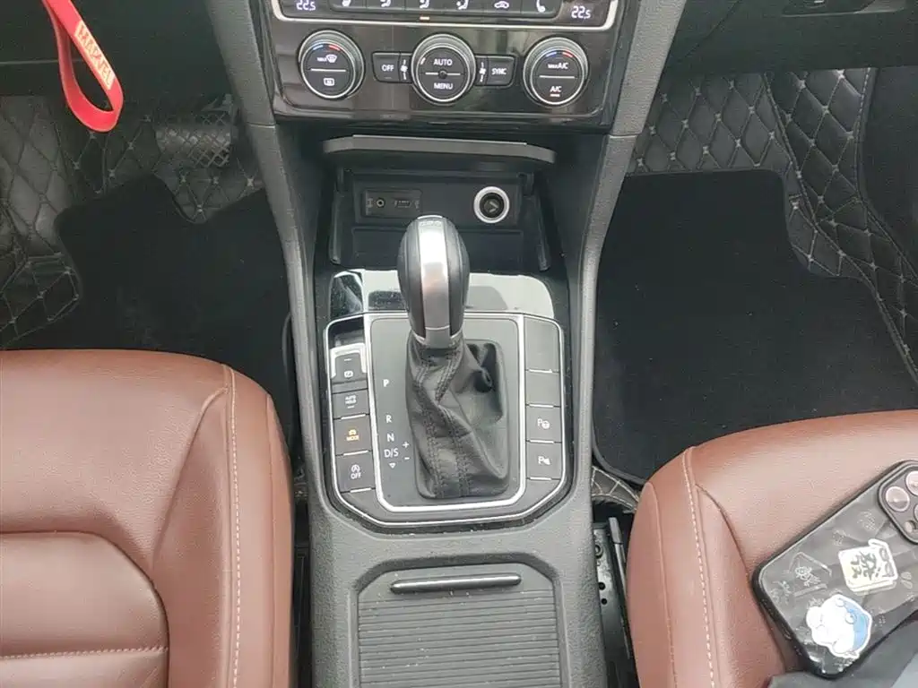 Volkswagen Golf (Import) 2015 1.4TSI Sportsvan фото 10