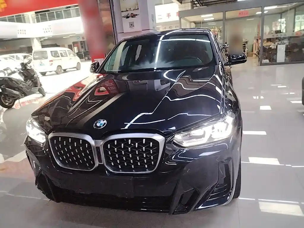 2024 BMW X4
